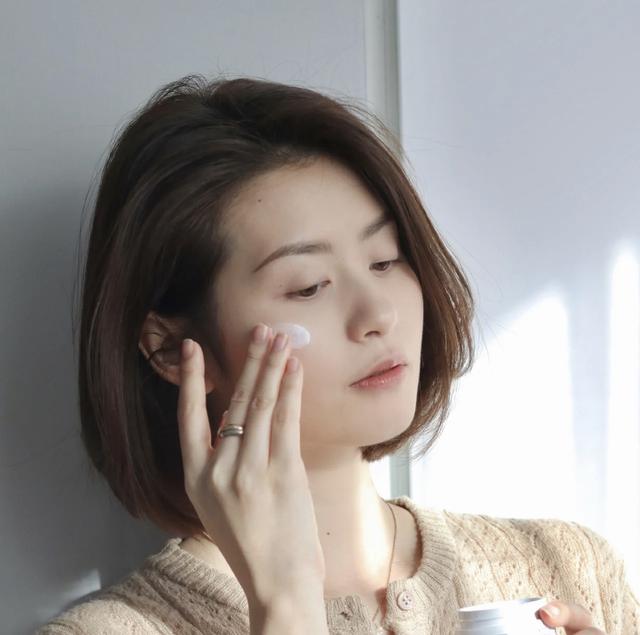 两三百块能够买到哪些大牌面霜？（欧莱雅哪个系列的面霜好用）