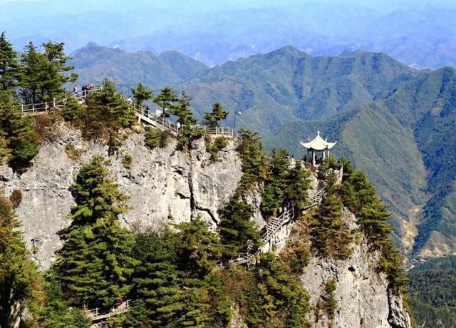 小武当_假期纳凉的好去处，最高处有2074米，被称作西北小武当