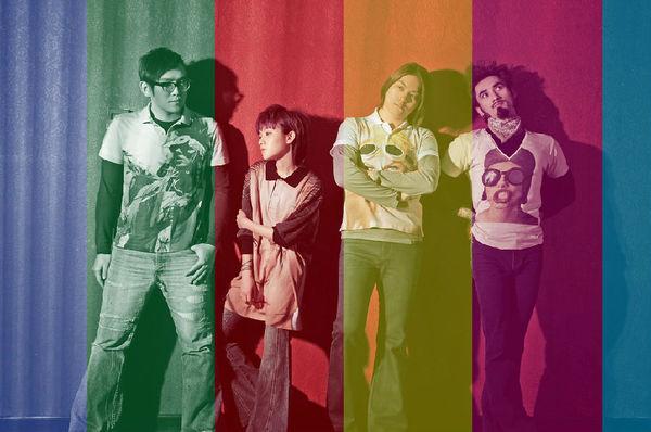 V2视觉全球旅拍婚纱摄影 全力打造旅拍婚纱照的魅力（聚焦婚纱摄影全球旅拍）