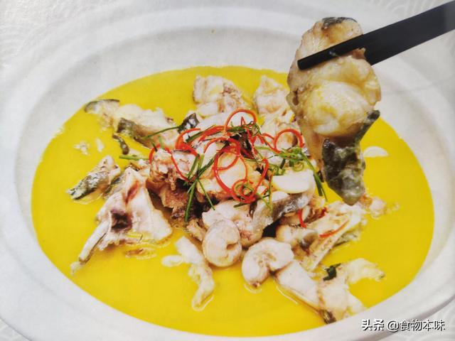 柴火烧鮰鱼，红烧小鳜鱼，大盆土猪肉