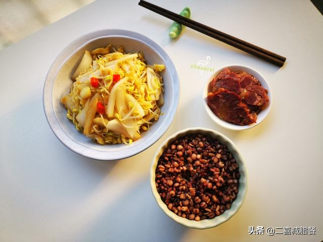 卤牛肉做好了，怎么搭配吃增肌又减脂？