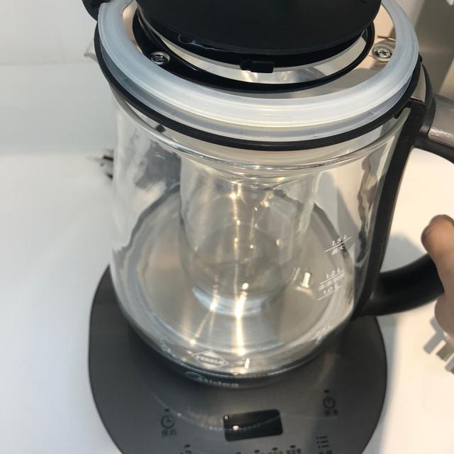 家居好物推荐：美的家用大容量保温烧水电煮茶养生壶1702测评（美的养生壶温度）