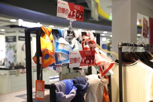 当出口业务遭遇疫情重创，外贸企业怎么走出新路子？（疫情背景下外贸企业如何走出困境）