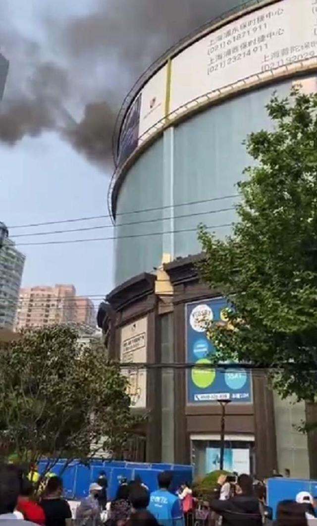 又是油烟管道