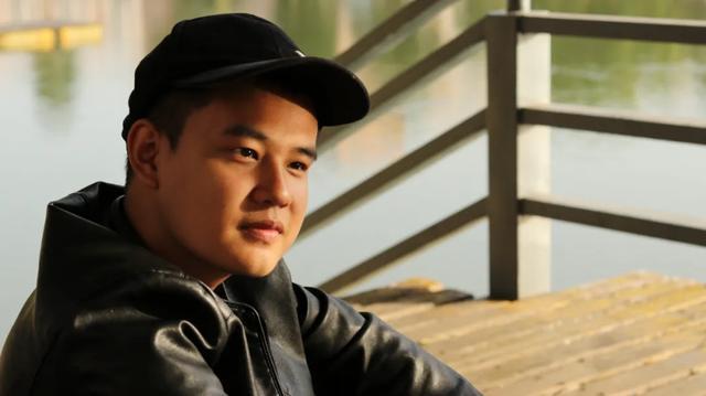 新宁这个小伙毕业时已成网络作家 还创业帮大学生赚稿费