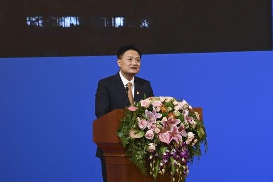 “没有从天而降的英雄，只有挺身而出的凡人”8位抗疫英雄动情讲述先进故事
