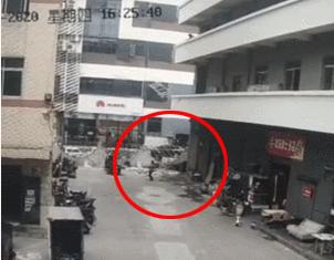 铁架床_“天降”铁架床，致女子被砸！法院这样判