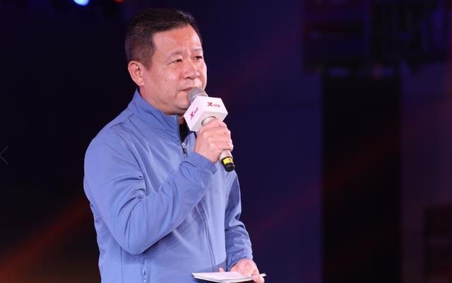 特步国际董事会主席丁水波：线上消费趋势不可逆，鞋服品牌电商化将加快