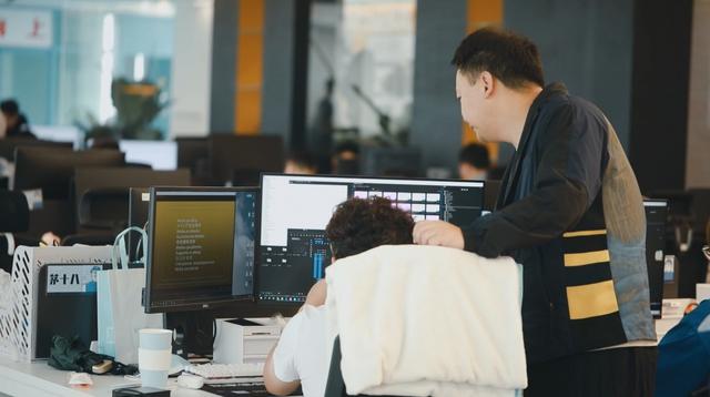 90后小伙重庆创业，在淘宝一年帮2万人复习法考