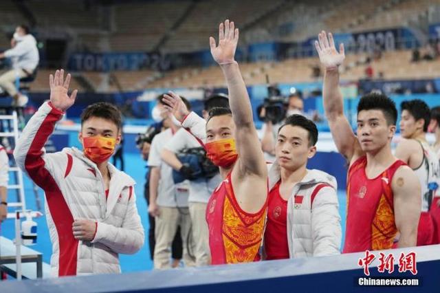 中国体操男子团体摘铜 林超攀失误自责落泪（中国男子体操队林超攀）