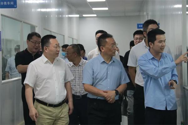 四川省统计局党组成员、副局长陈智一行莅德调研（四川省统计局领导成员）