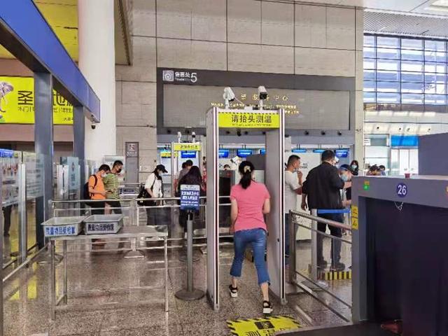 上海有三大火车站、四小火车站！国庆坐火车，千万别走错站（上海四个火车站）