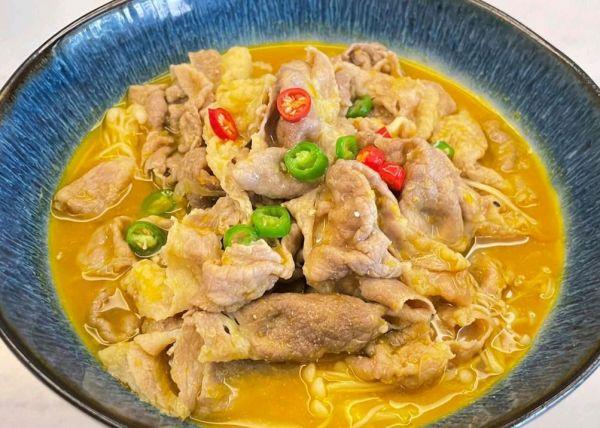黄金针菇_会做这些酸汤金针菇肥牛，你比大厨都牛气（酸汤肥牛金针菇的做法窍门）