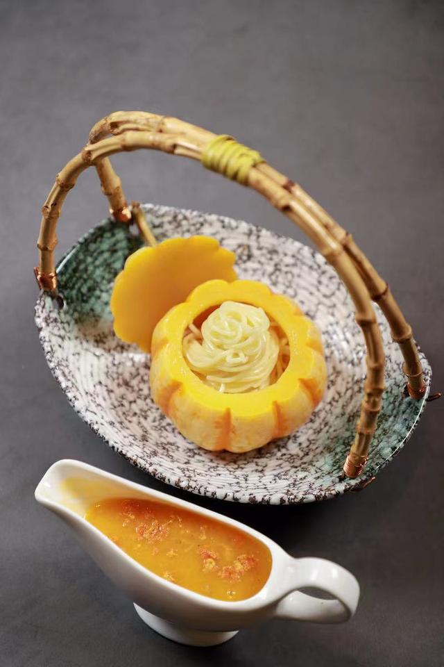 大闸蟹还能这样吃？（大闸蟹创意菜肴）