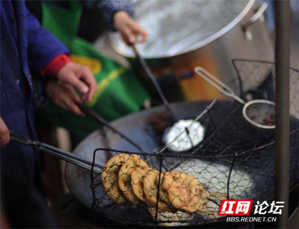 咸香酥脆，外焦里嫩，益阳这款街头美食太诱人了