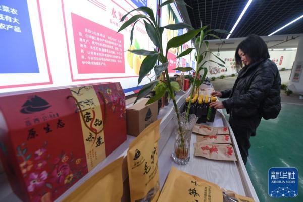 浙江临安：回乡创业“新农人”助力乡村振兴（临安新农村建设）