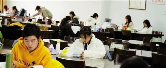 留学、创业、找工作…人生十字路口 浙江高校毕业生都往哪走（杭州留学生回国创业）