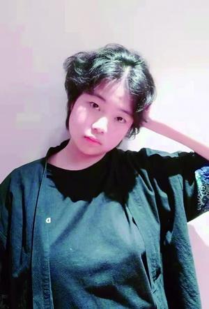 厦外高一学生周晏冰通过全英文测试 喜获全额奖学金