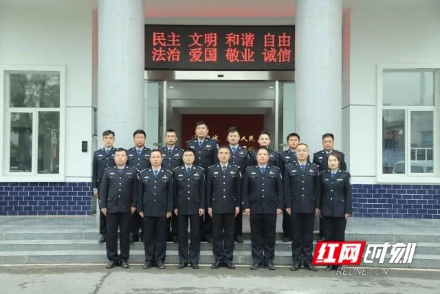 全国公安系统英雄模范立功集体表彰大会在湖南公安引发热烈反响（全国公安机关英雄模范立功表彰大会）