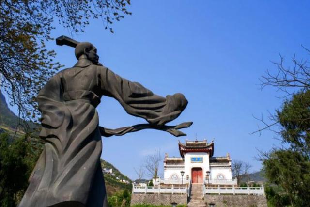 “悬陈艾”“挂香包”“送伞祈福”……这些老成都端午习俗你知道吗？
