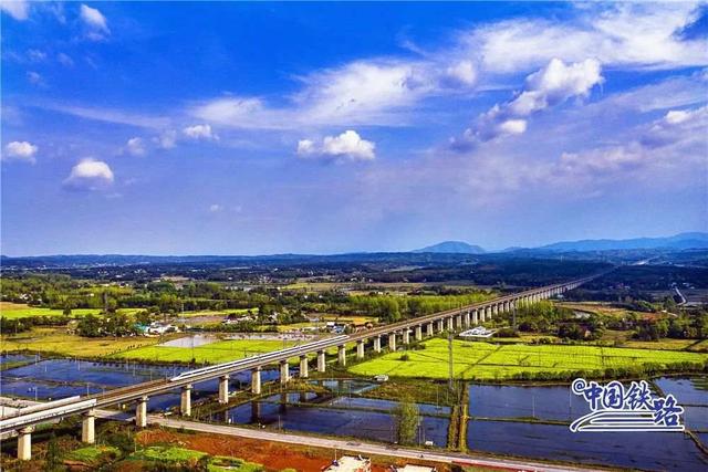 线路图来了（运行350km的高铁线路）
