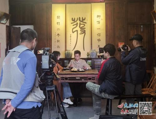 「创业维艰奋斗以成」90后“发糕哥”彭明的创业故事（图）