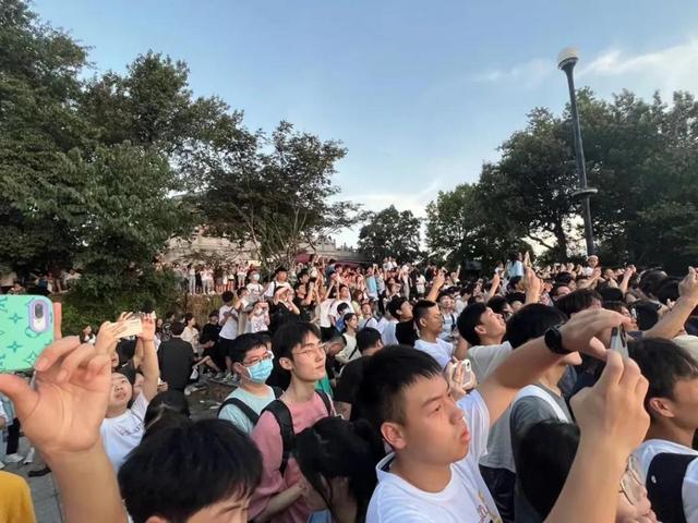 长沙夜游图鉴：除了网红景点，这些地方也绝不能错过（长沙旅游网红景点）