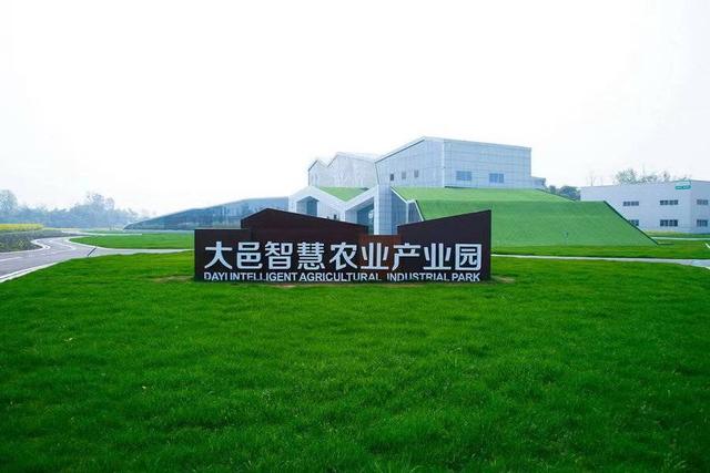 用科技赋能农业生产 退役军人辞职创业 潜心10年在成都打造种田新工具