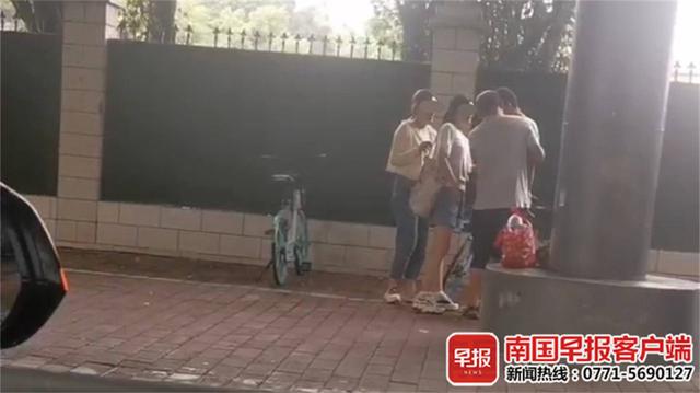 河池一大学生创业失败流浪21年，民警这样劝他回家……