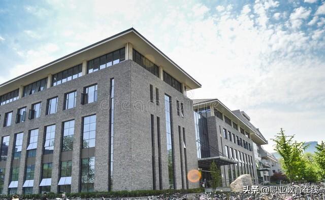 北京的大学有哪些，排名如何？（北京有哪些大学及排名）