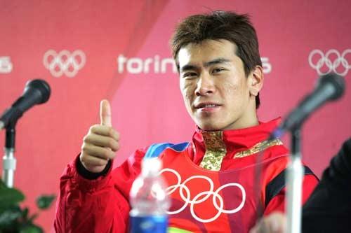 中国只有11位冬奥会冠军，王濛4金笑傲群雄，雪上唯一1金来自男性（王濛2014冬奥会）