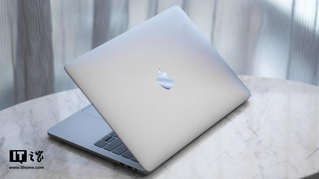 2018款苹果MacBook Pro 13英寸图赏：轻薄（2017款苹果macbook pro 13寸）