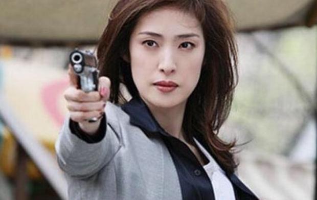 天海祐希：少女心中的“梦中情人”，今年54了