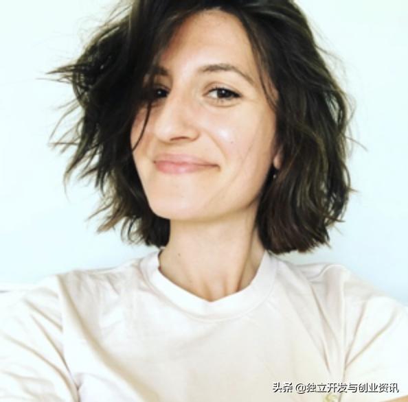 通过创建文案写作平台，这位女创业者实现了月入 10 万（女性创业平台文案）