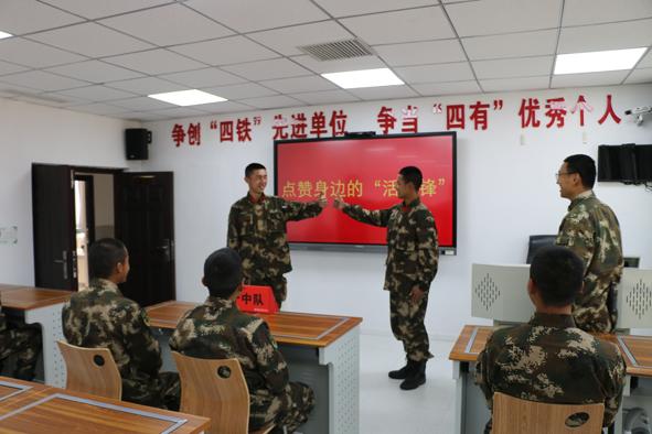 学雷锋日，他们这样传承雷锋精神