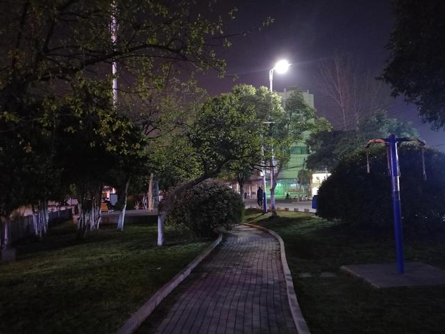“多元化”商业思维逻辑，大众创业，非常值得推广的商业模式（营销思维与商业模式）