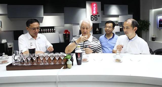 66°十里香，浓香高度白酒的经典（十里香 白酒）