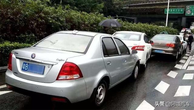 汽车更换刹车片，要注意这个细节，不然刹车安全隐患不小（刹车片不及时更换对车有什么影响）