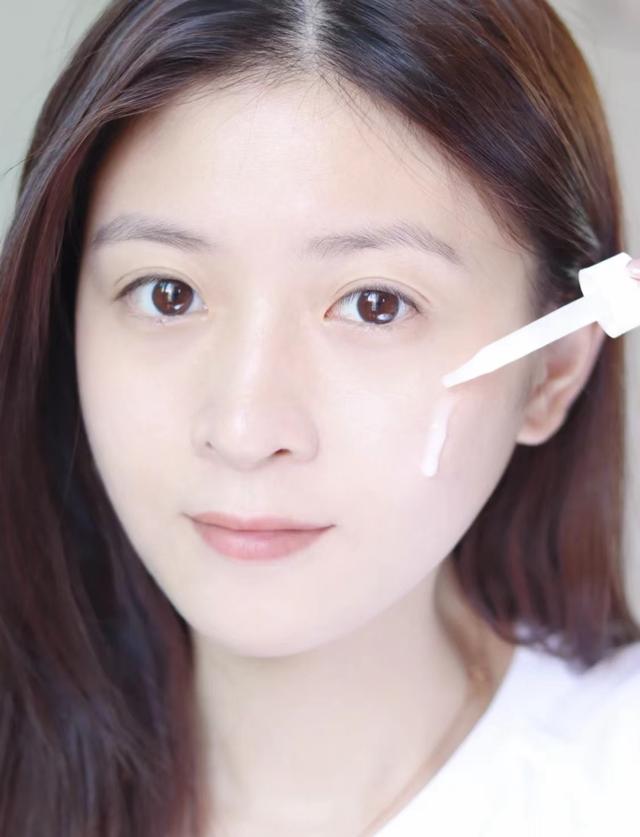 你对国货护肤品的能力一无所知，这4款国货精华，基础保湿又抗老（你用过最好用的国货护肤品是什么?）