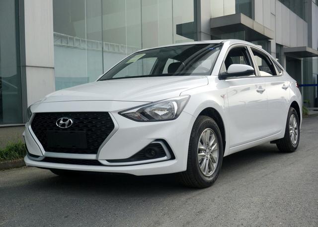 现代悦动怎么样_现代悦动：耐看实用还省油，落地不足8万，值得入手吗？（现代悦动落地价8万贵吗）