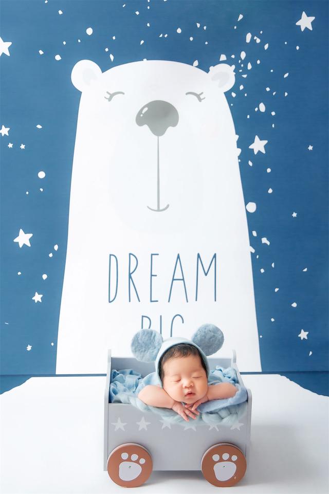 儿童照相馆_临泉县格林童趣儿童摄影店之宝宝百天照（临泉天都宝贝儿童摄影）