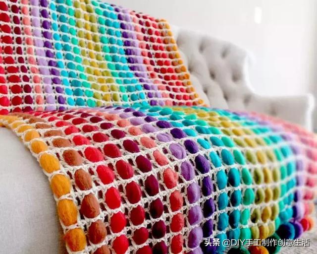挂毯编织教程_钩织+穿线，这是我见过织一条毯子最快最简单的方法了，有教程（钩毛线毯子编织教程）