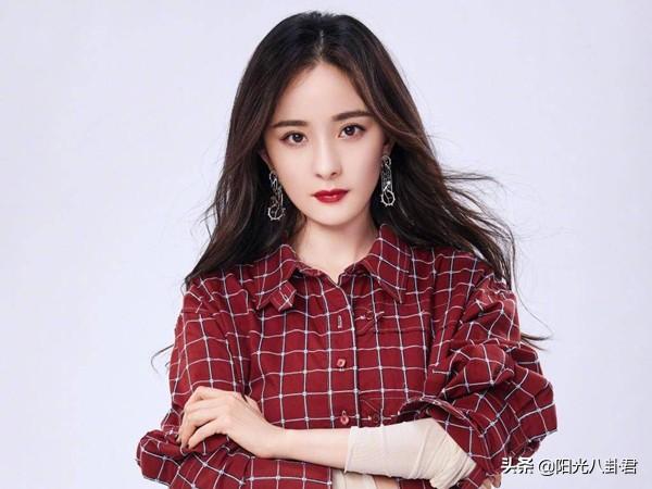 这17位女星怎么啦，有人脱发秃顶治不好，有人反复发胖患抑郁症（年纪轻轻就秃顶的明星）