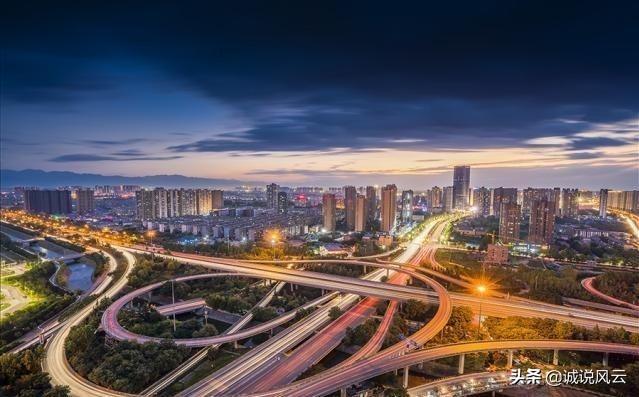西安2021年GDP逼近1.07万亿，全市辖雁塔、未央、长安仍位居前三（西安市雁塔区2020年GDP）