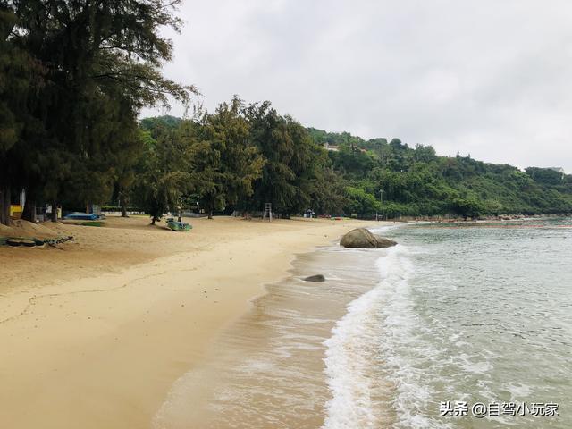 深圳最干净、人最少的私家沙滩，竟藏在这里！而且还免费，好意外（深圳哪里有人少的沙滩）