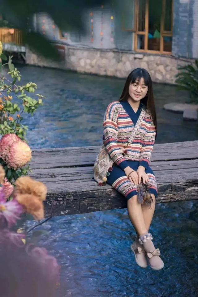 她是名校美女学霸，大学回农村创业，一年赚了上百万，登上央视
