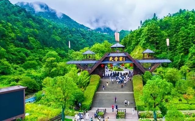 安徽六安最有名的六大特色美食，第三道营养价值高，喝着很滋补（六安的特色食物）
