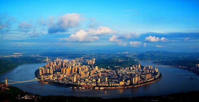 重庆斥资16亿打造游乐园，开业九年破产，现在无人问津（重庆游乐园还在开吗?）