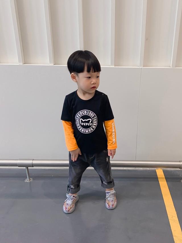 假两件T恤，萌宝小明星们的挚爱
