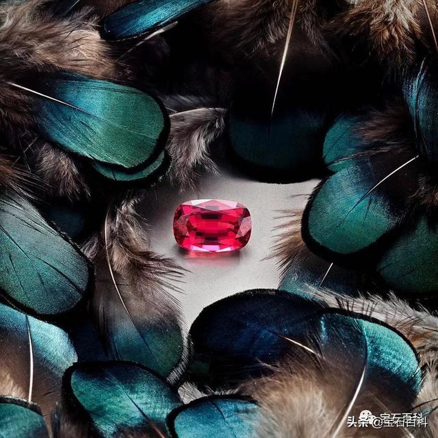 碧玺手链品牌_十月生辰石：旺夫石碧玺到底是个什么来头？